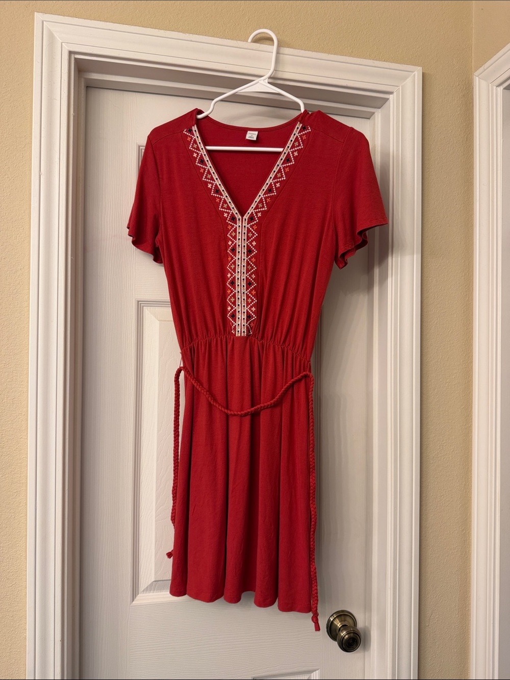 Embroidered Red V-Neck Short Sleeve Mini Dress
